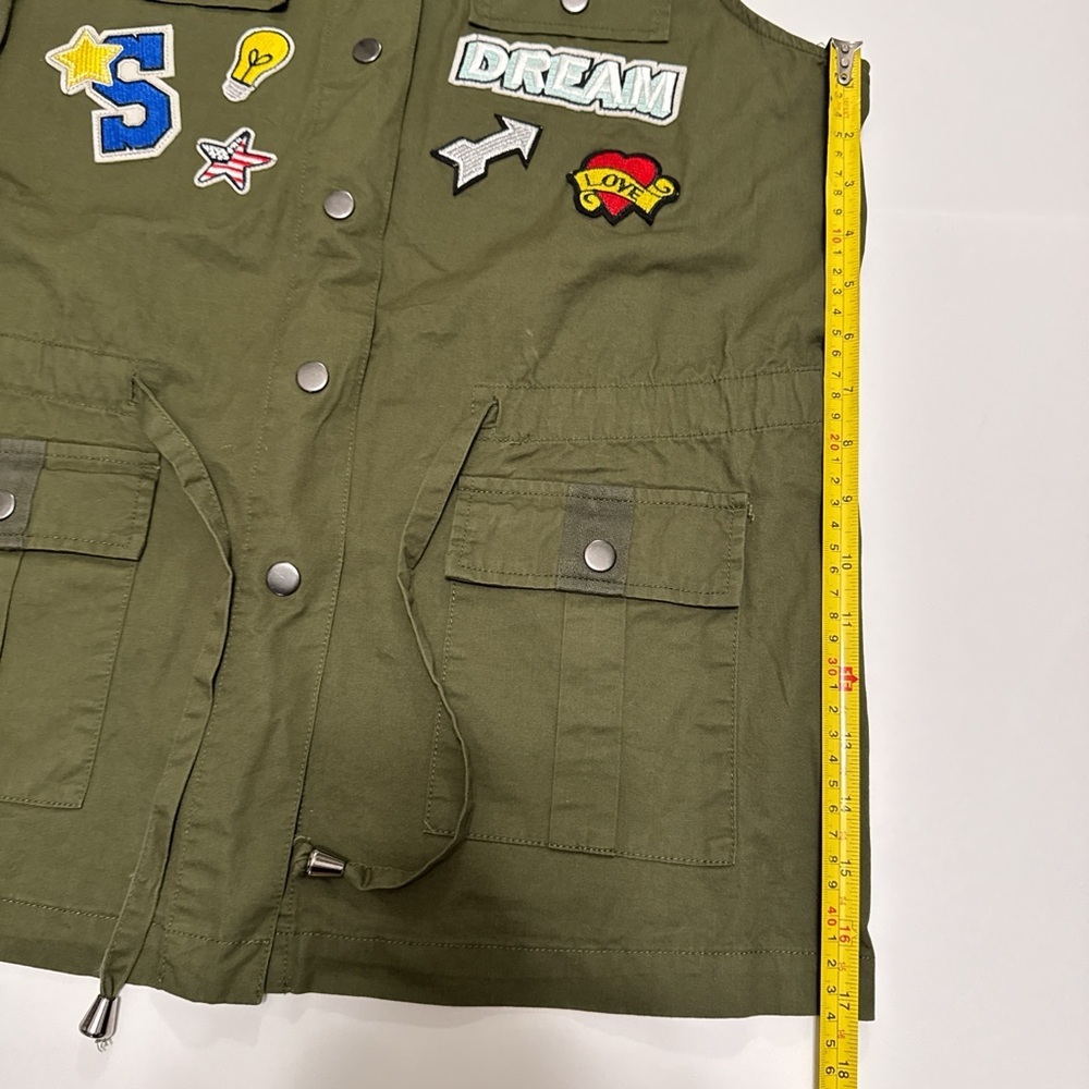 NWT Romeo & Juliet Hooded Cargo Patch Work Khaki Vest Sizes M - Picture 7 of 8
